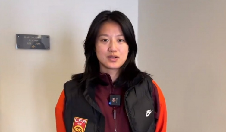  汪琳琳：范迪克是我的偶像和目標，希望變成他那樣全面的中后衛