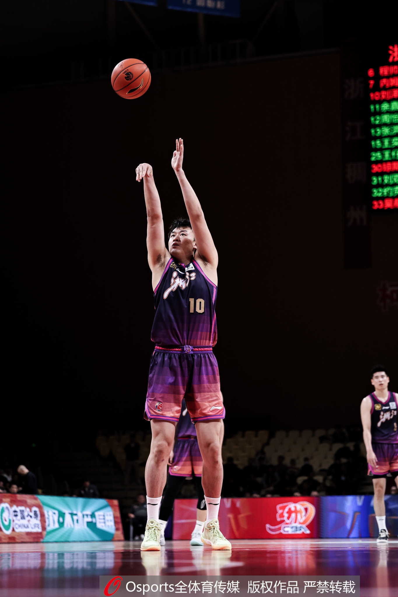  高效替補！劉澤一13投7中&罰球4中3得18分7板 得分并列全隊最高